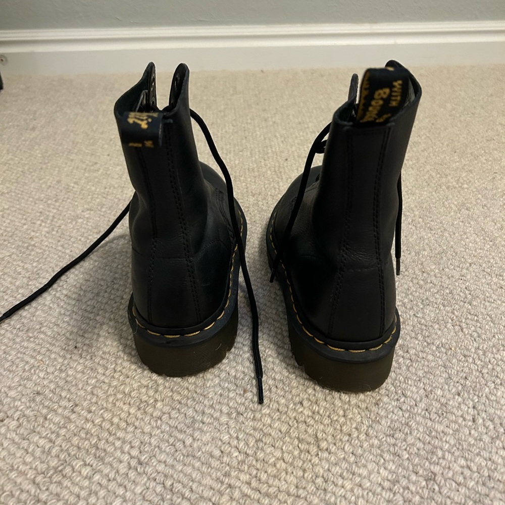 Doc Martens - Picture 5 of 6